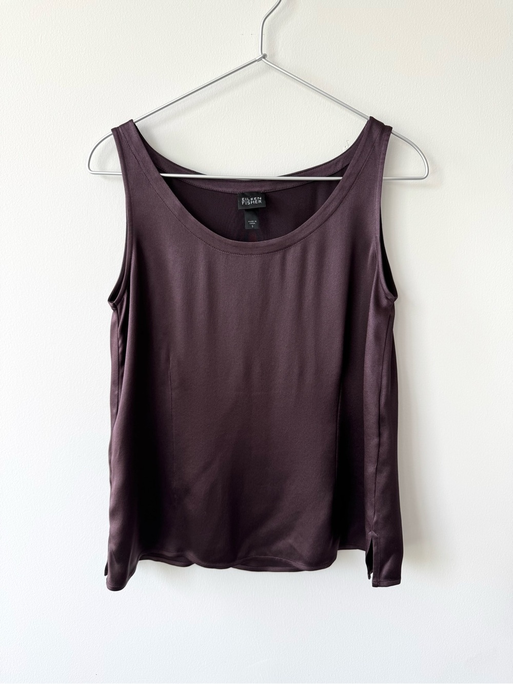 Eileen Fisher Stretch Silk Charmeuse Scoop Neck Tank in Plum - Size Small